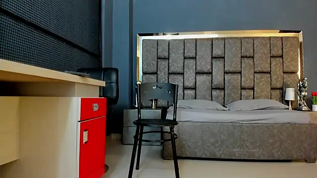 Matureyulyet online show from November 4, 8:52 pm