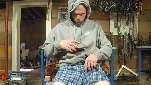 Bigoleslong98765 online show from January 8, 3:36 pm