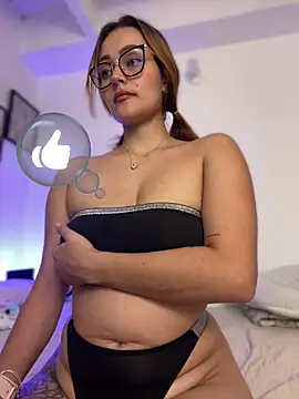 Snapshot of Miss-Abbii chatting on December 27, 10:26 pm Miss-Abbii online show from December 27, 10:26 pm