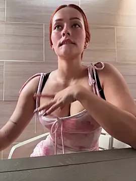 Snapshot of Miss-Abbii chatting on May 9, 10:26 pm Miss-Abbii online show from May 9, 10:26 pm