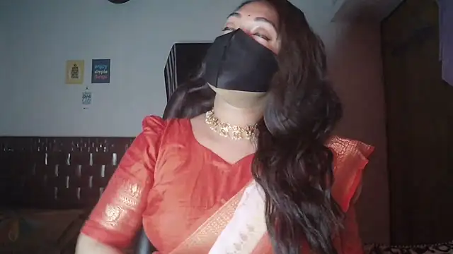 Most-Beautiful-Queen online show from November 29, 6:33 pm