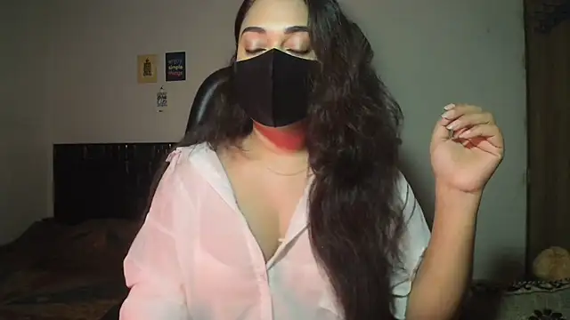 Most-Beautiful-Queen online show from March 24, 7:08 pm