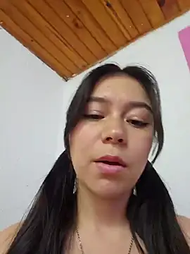 Snapshot of pink_flower_ chatting on January 21, 7:39 pm pink flower  online show from January 21, 7:39 pm