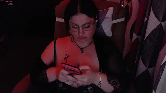 submissiveslut1996 online show from February 25, 9:57 pm