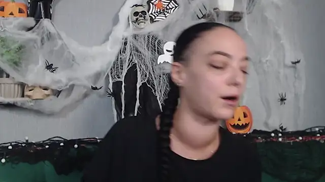 IzabelllNoir online show from October 26, 9:59 am