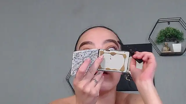 IzabelllNoir online show from April 28, 7:57 am