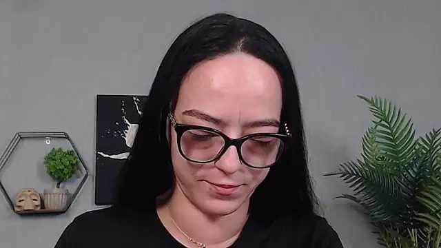 Snapshot of IzabelllNoir chatting on May 23, 4:50 am IzabelllNoir online show from May 23, 4:50 am
