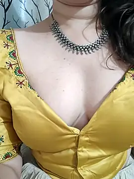 Brown Maxi online show from March 7, 10:35 am