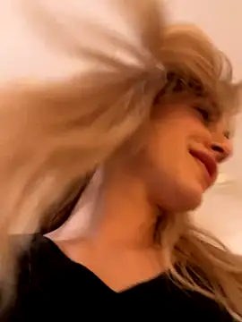 SerenaBennet online show from November 28, 11:29 pm