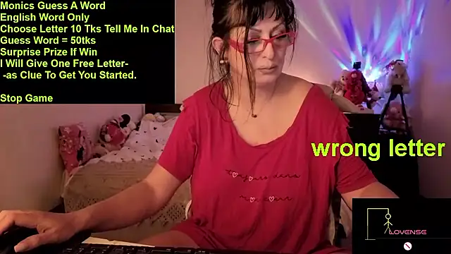 Snapshot of YourDreamLoverr chatting on January 11, 12:04 am YourDreamLoverr online show from January 11, 12:04 am