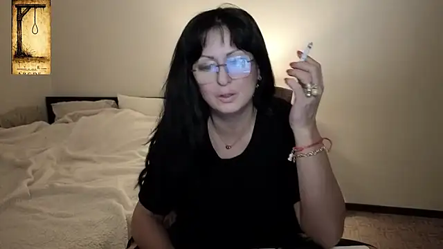 Snapshot of YourDreamLoverr chatting on March 8, 1:03 am YourDreamLoverr online show from March 8, 1:03 am