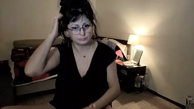 Snapshot of YourDreamLoverr chatting on March 21, 12:26 am YourDreamLoverr online show from March 21, 12:26 am