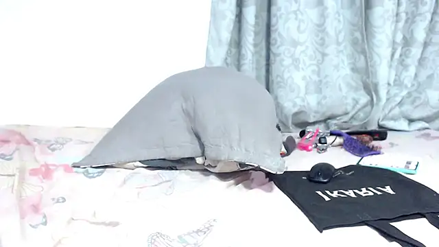 andre20a31 online show from February 4, 7:07 am