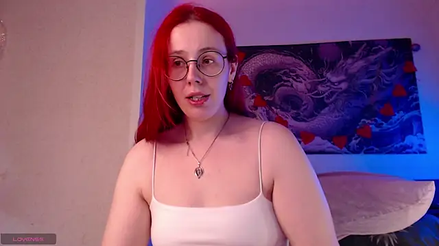 Snapshot of VanessaLincum chatting on May 26, 6:42 am VanessaLincum online show from May 26, 6:42 am