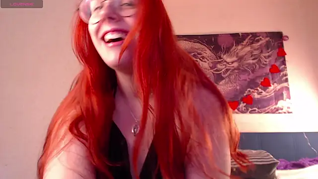 Snapshot of VanessaLincum chatting on June 8, 6:58 am VanessaLincum online show from June 8, 6:58 am