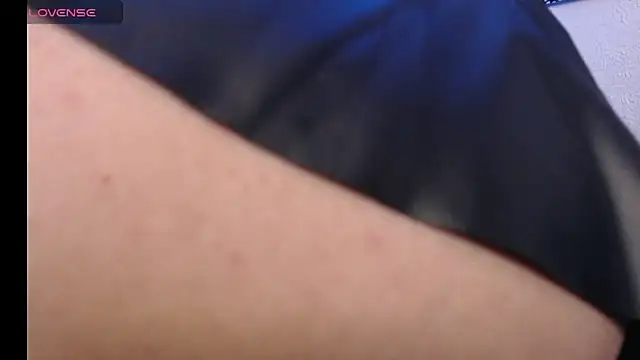 Snapshot of niakat_ chatting on September 30, 2:05 am niakat  online show from September 30, 2:05 am