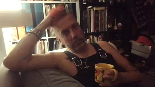 SHARPSkinhead online show from June 7, 9:40 pm
