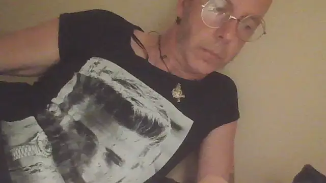 SHARPSkinhead online show from July 23, 8:18 pm