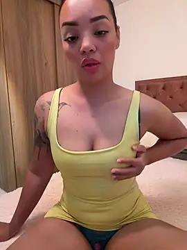 Snapshot of Sara_LipsX chatting on July 16, 11:33 pm Sara LipsX online show from July 16, 11:33 pm
