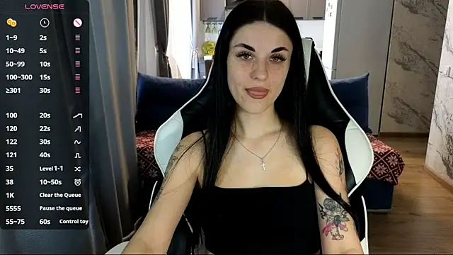 Mary   Moore online show from November 9, 7:39 am