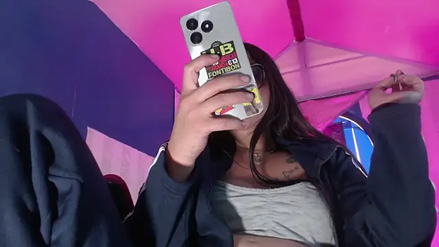 vitoria23  online show from July 22, 1:47 pm