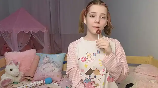 PrincessLittleKiki online show from February 16, 4:58 pm