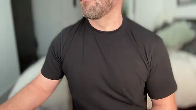 Snapshot of Mr_Beef chatting on February 8, 3:59 pm Mr Beef online show from February 8, 3:59 pm