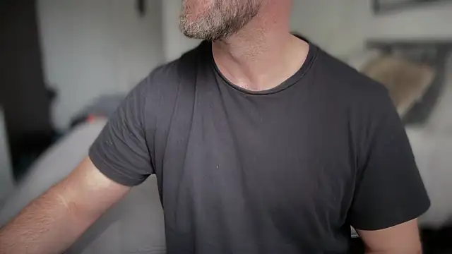 Snapshot of Mr_Beef chatting on March 13, 11:17 am Mr Beef online show from March 13, 11:17 am