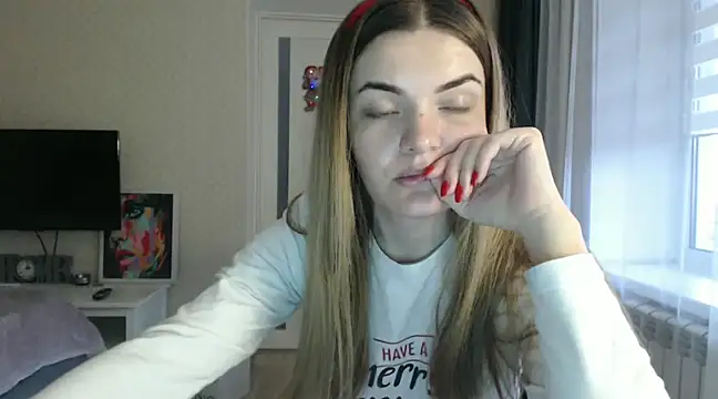 Snapshot of _JustmeHere_ chatting on December 26, 12:05 pm JustmeHere online show from December 26, 12:05 pm