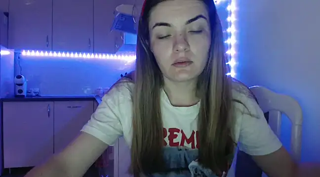 Snapshot of _JustmeHere_ chatting on December 26, 7:49 pm JustmeHere online show from December 26, 7:49 pm