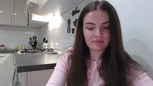 Snapshot of _JustmeHere_ chatting on June 3, 4:34 pm JustmeHere online show from June 3, 4:34 pm
