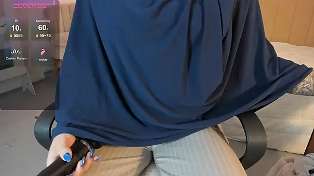 anna-henao online show from March 4, 12:55 pm