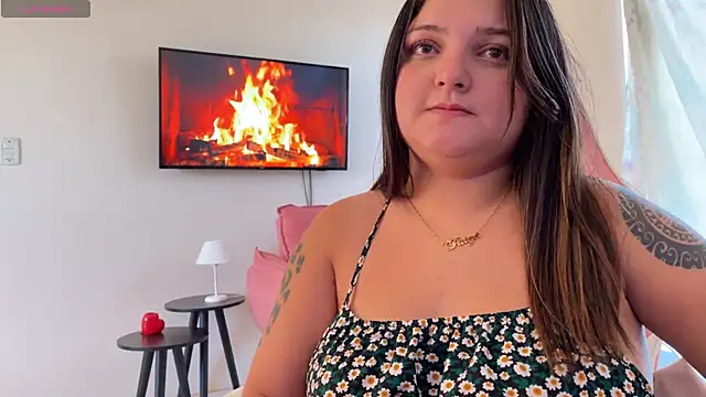 SweetPaige  online show from March 13, 9:26 pm