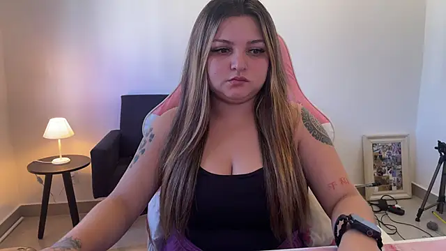 SweetPaige  online show from April 22, 5:03 pm