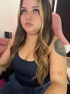 Snapshot of SweetPaige_ chatting on June 6, 11:59 am SweetPaige online show from June 6, 11:59 am