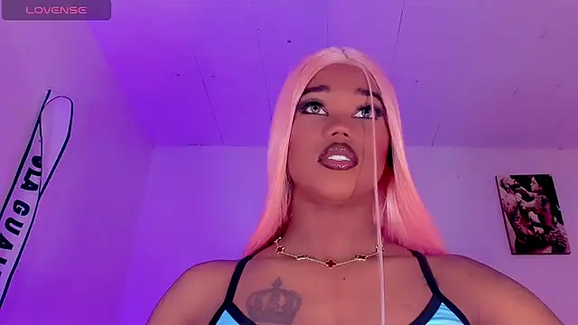 naomy  xx online show from October 27, 8:02 pm