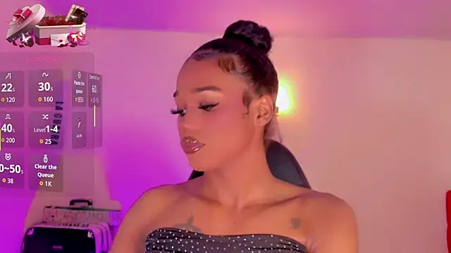 naomy  xx online show from February 7, 3:21 am