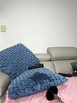 Snapshot of jamilaross chatting on February 15, 4:47 am jamilaross online show from February 15, 4:47 am