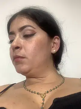 Snapshot of jamilaross chatting on February 16, 4:53 am jamilaross online show from February 16, 4:53 am