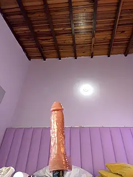 Snapshot of jamilaross chatting on October 5, 9:29 am jamilaross online show from October 5, 9:29 am