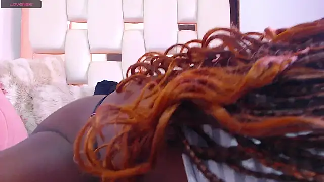 ItsVenuss online show from November 10, 6:07 pm