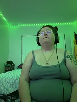 Snapshot of BBW2320 chatting on June 30, 2:12 am BBW2320 online show from June 30, 2:12 am