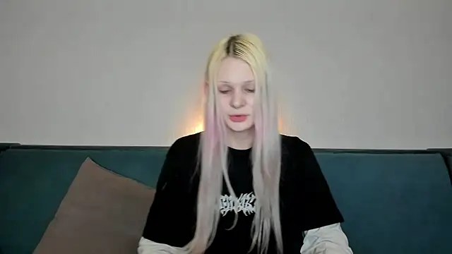 sashakiss99 online show from December 1, 9:59 pm