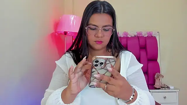 Snapshot of Gabriela_Brown chatting on December 13, 3:32 pm Gabriela Brown online show from December 13, 3:32 pm