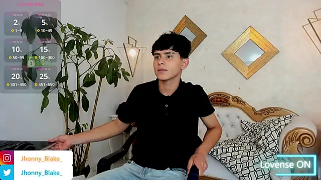 Snapshot of Jhonny-Blake chatting on January 8, 8:39 pm Jhonny-Blake online show from January 8, 8:39 pm