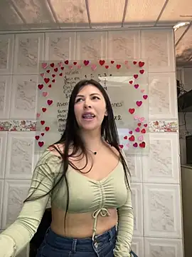 Alanna atm  online show from February 10, 5:30 pm