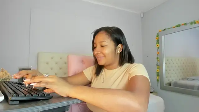 Snapshot of nami_sam01 chatting on December 30, 1:25 pm nami sam01 online show from December 30, 1:25 pm
