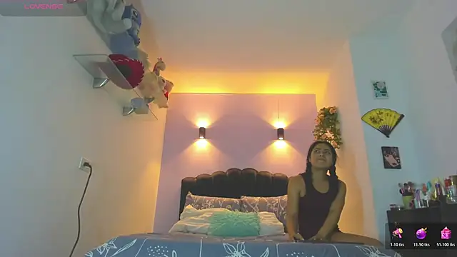 Snapshot of Sofia_Clauss_ chatting on June 10, 5:07 am Sofia Clauss online show from June 10, 5:07 am
