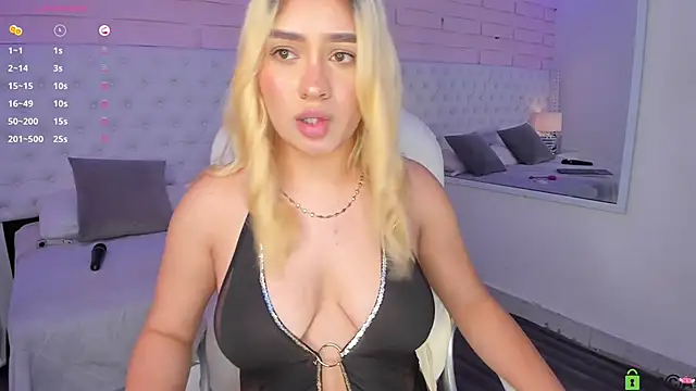 Yaaky  online show from December 24, 4:55 am