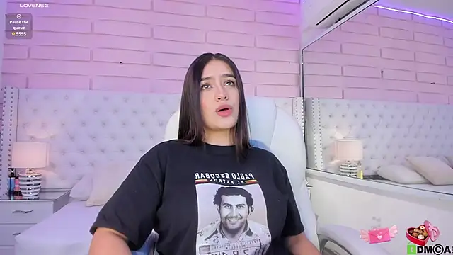 Yaaky  online show from January 22, 8:38 pm